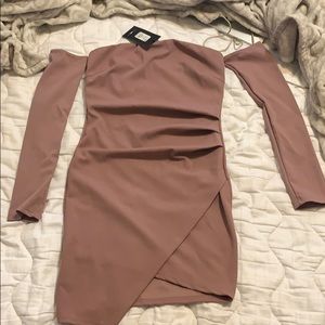 Fashion Nova “Feelin My Vibe Midi Dress”